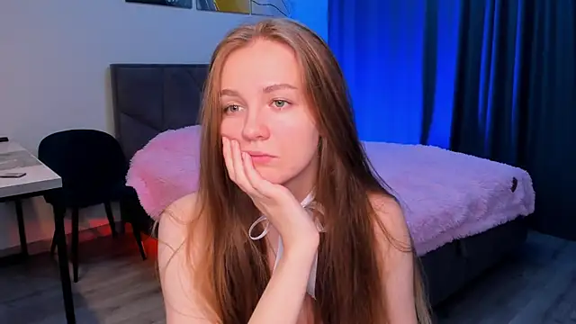 Snapshot of SweetMilkis chatting on 12/08/24, 08:41 SweetMilkis online show from 12/08/24, 08:41