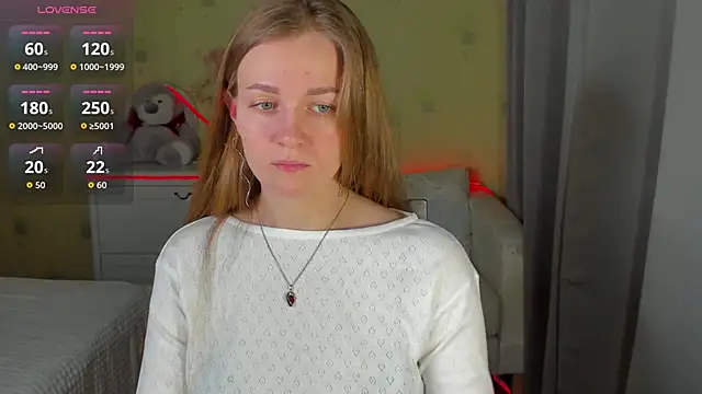 SweetMilkis online show from 03/18/26, 09:56