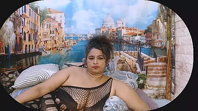 indianstar75 online show from 10/31/25, 09:06