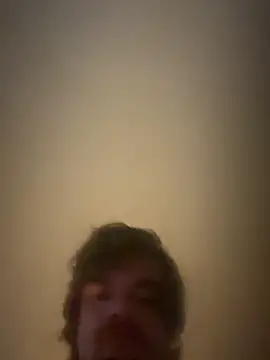 Snapshot of cumgitsumdic chatting on 12/17/25, 02:33 cumgitsumdic online show from 12/17/25, 02:33