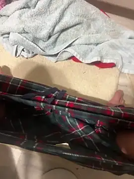 Snapshot of cumgitsumdic chatting on 12/14/25, 07:08 cumgitsumdic online show from 12/14/25, 07:08