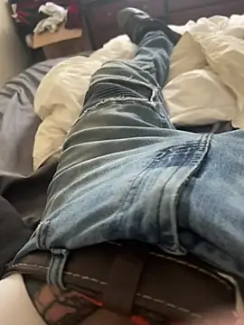 Snapshot of cumgitsumdic chatting on 01/23/25, 07:29 cumgitsumdic online show from 01/23/25, 07:29