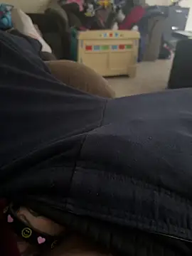 Snapshot of cumgitsumdic chatting on 02/22/25, 06:30 cumgitsumdic online show from 02/22/25, 06:30