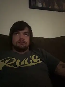 Snapshot of cumgitsumdic chatting on 11/25/25, 07:03 cumgitsumdic online show from 11/25/25, 07:03