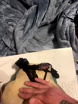 Snapshot of cumgitsumdic chatting on 12/15/25, 09:26 cumgitsumdic online show from 12/15/25, 09:26