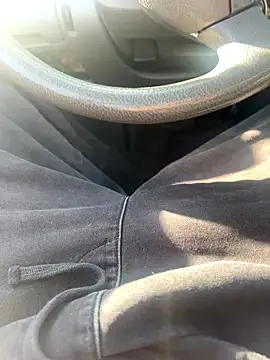 Snapshot of cumgitsumdic chatting on 11/11/25, 07:52 cumgitsumdic online show from 11/11/25, 07:52