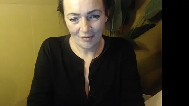 cloe85nl online show from 12/01/25, 07:26