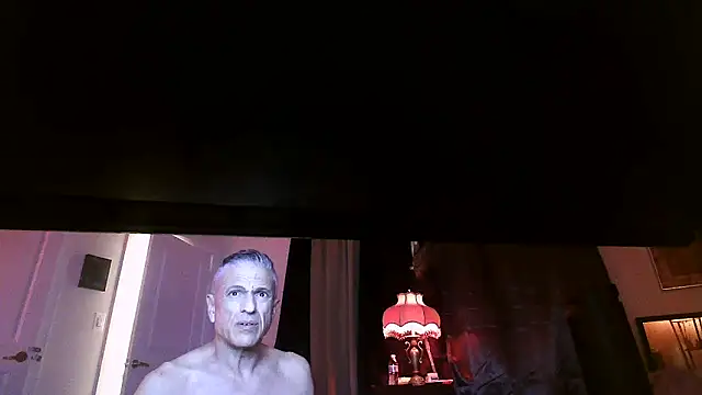 Snapshot of RicanAngel@xh chatting on 11/08/25, 04:49 RicanAngelxh online show from 11/08/25, 04:49