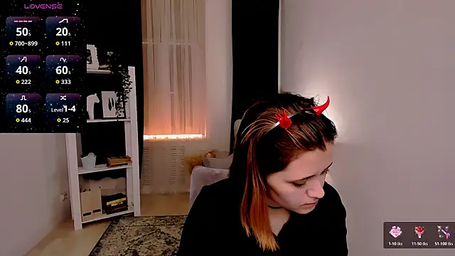 Alexa Lexi  online show from 06/17/26, 11:20