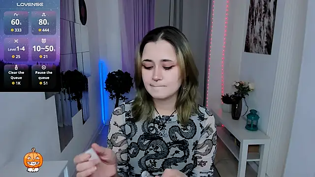 Alexa Lexi  online show from 11/08/25, 03:59