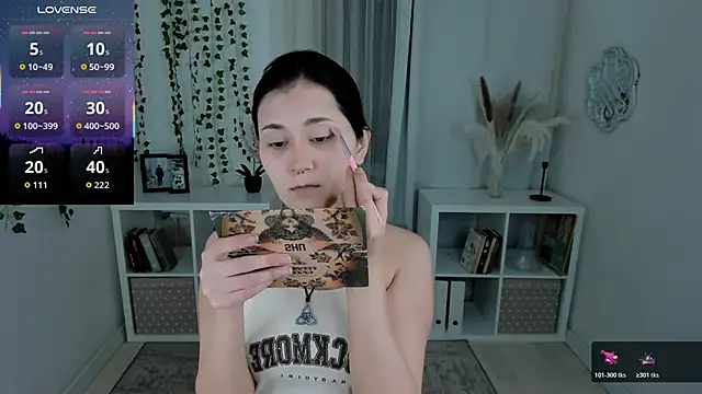 Alexa Lexi  online show from 11/12/25, 03:49