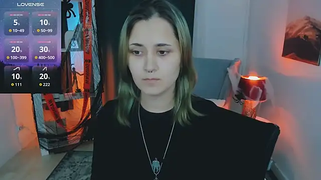 Alexa Lexi  online show from 10/26/25, 11:10