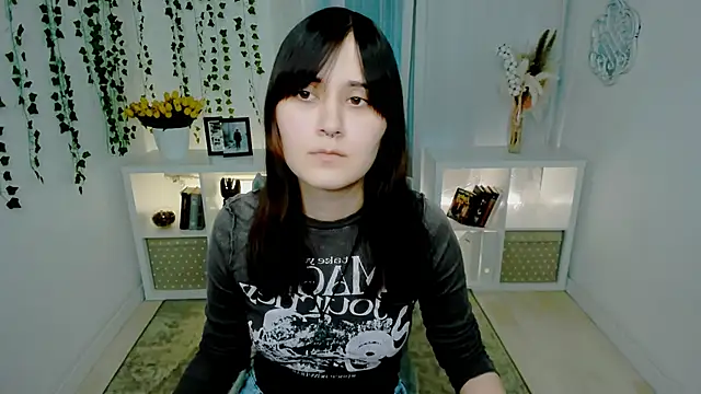 Alexa Lexi  online show from 03/19/26, 10:48