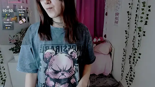 Alexa Lexi  online show from 04/28/26, 11:14