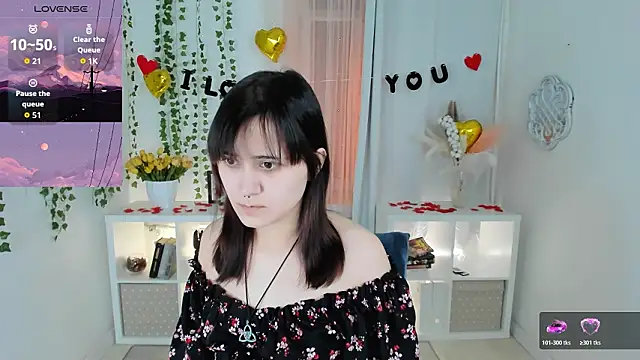 Alexa Lexi  online show from 02/11/26, 10:48