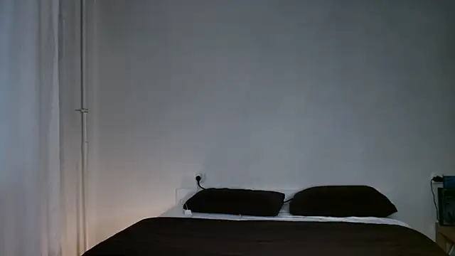 Snapshot of Milky___Way chatting on 11/01/25, 01:16 Milky Way online show from 11/01/25, 01:16