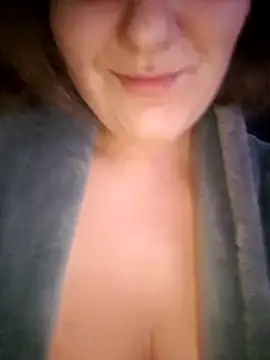 Cutegirlforyou online show from 12/23/25, 04:56