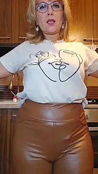 elacoquette online show from 10/28/25, 05:23