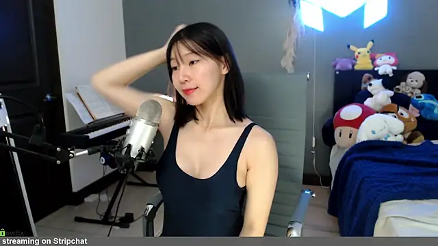 Snapshot of minarocket_ chatting on 02/07/26, 04:48 minarocket online show from 02/07/26, 04:48