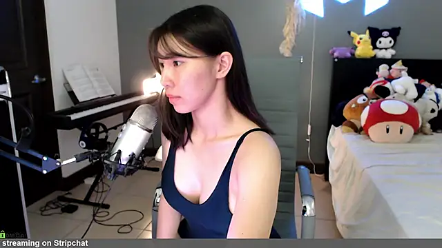 Snapshot of minarocket_ chatting on 04/14/26, 04:23 minarocket online show from 04/14/26, 04:23