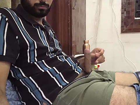 Snapshot of brownie_cake_cb chatting on 11/12/25, 01:59 brownie cake cb online show from 11/12/25, 01:59