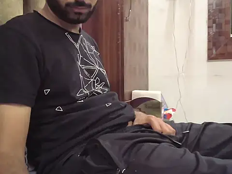 Snapshot of brownie_cake_cb chatting on 10/15/25, 05:54 brownie cake cb online show from 10/15/25, 05:54