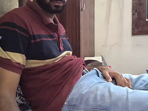 Snapshot of brownie_cake_cb chatting on 10/29/25, 09:08 brownie cake cb online show from 10/29/25, 09:08