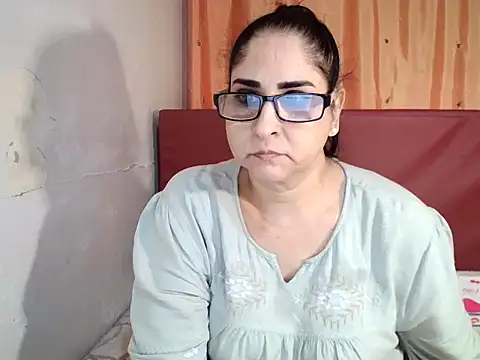 Indiankushy online show from 11/24/25, 04:29