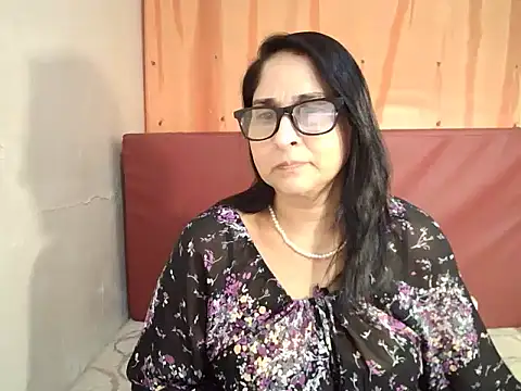 Snapshot of Indiankushy chatting on 01/16/26, 04:44 Indiankushy online show from 01/16/26, 04:44