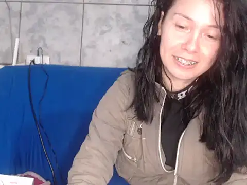 Snapshot of Venusluxodomme chatting on 07/17/26, 02:42 Venusluxodomme online show from 07/17/26, 02:42