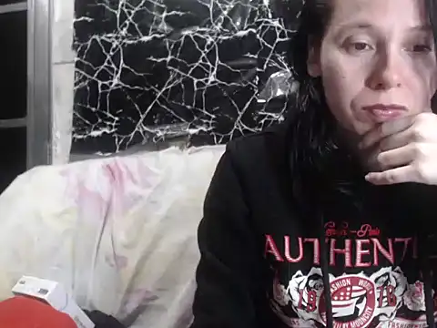 Snapshot of Venusluxodomme chatting on 06/12/26, 04:32 Venusluxodomme online show from 06/12/26, 04:32