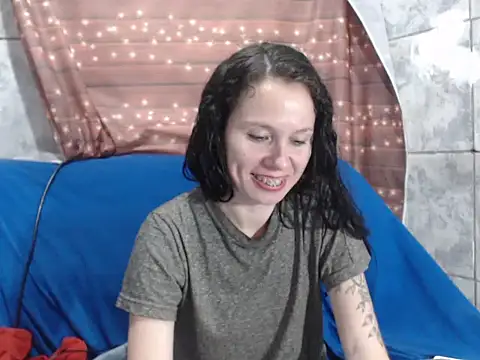 Venusluxodomme online show from 11/11/25, 11:09