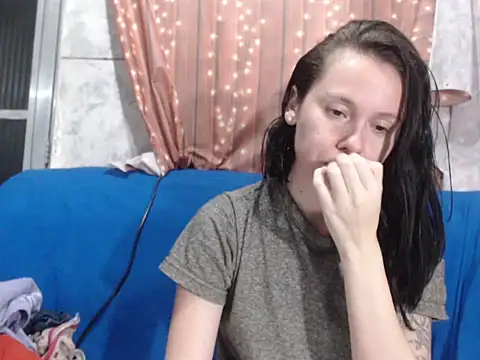 Venusluxodomme online show from 03/22/26, 11:06