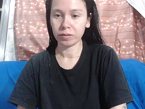 Venusluxodomme online show from 10/08/25, 05:31