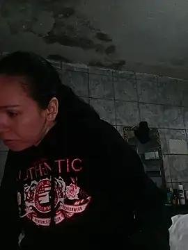 Venusluxodomme online show from 06/04/26, 07:46