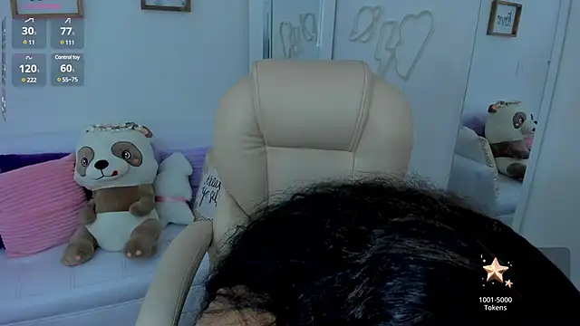 Snapshot of zobe_love chatting on 03/12/25, 11:01 zobe love online show from 03/12/25, 11:01