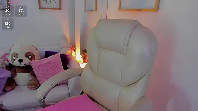 zobe love online show from 04/17/26, 05:38