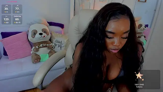 Snapshot of zobe_love chatting on 03/01/25, 05:20 zobe love online show from 03/01/25, 05:20