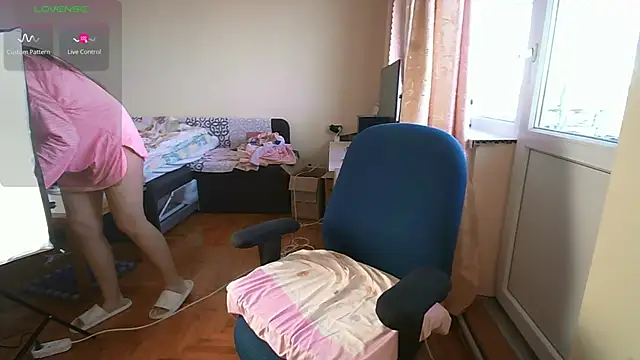 Mary2660 online show from 10/19/25, 08:39