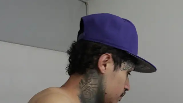 Snapshot of trieone chatting on 01/09/25, 04:08 trieone online show from 01/09/25, 04:08