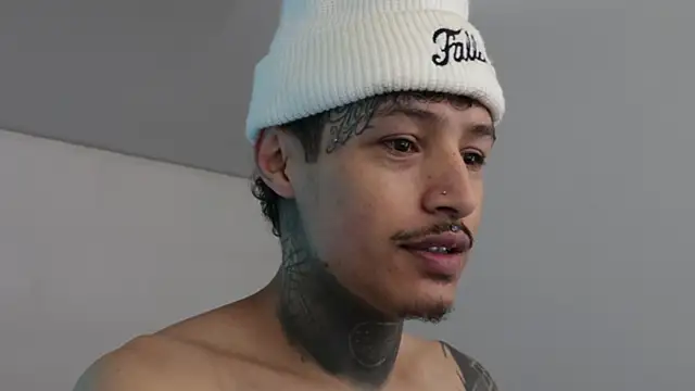 Snapshot of trieone chatting on 01/30/25, 02:15 trieone online show from 01/30/25, 02:15