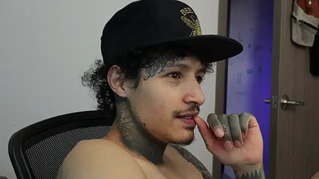 trieone online show from 01/31/26, 10:08