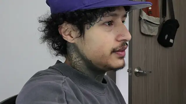 trieone online show from 02/25/26, 01:44