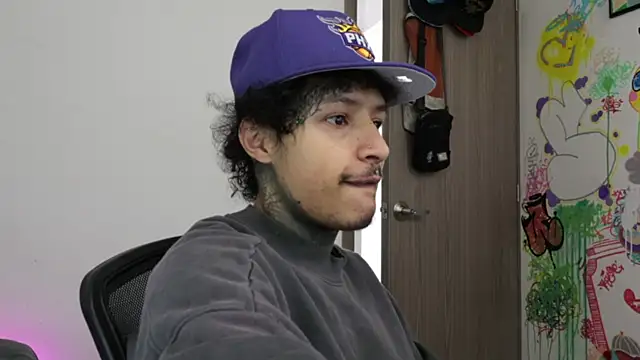 trieone online show from 02/07/26, 02:36