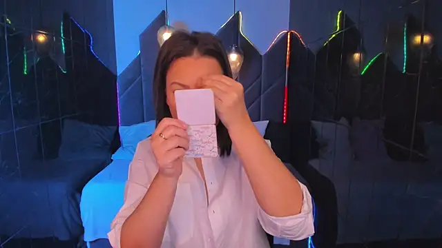 MilenaMellow online show from 10/30/25, 08:39