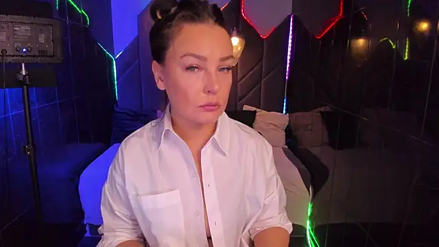 MilenaMellow online show from 11/20/25, 08:31