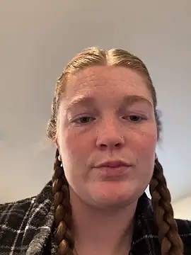 PussiesnCream  online show from 11/11/25, 03:07