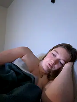 Snapshot of PussiesnCream_ chatting on 10/02/25, 12:52 PussiesnCream online show from 10/02/25, 12:52