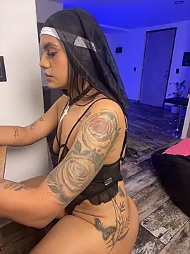 Victoria14  online show from 11/01/25, 02:29