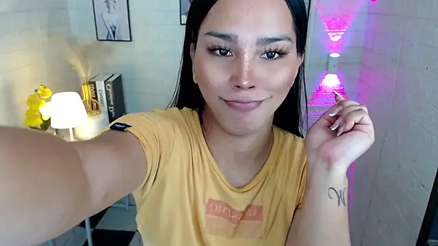 urnaughtydolly69 online show from 11/06/25, 02:04